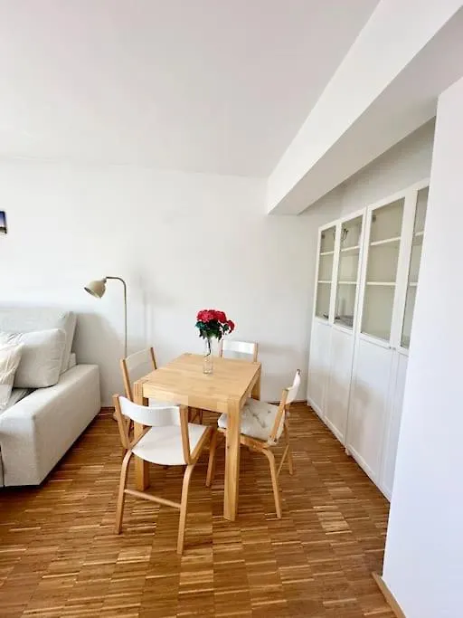 Sunny Balcony City Apartment Vienna 0*,